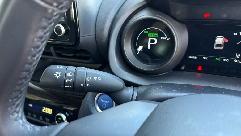 Toyota Yaris Cross 1.5 Hybrid Icon 5dr CVT Hybrid Estate